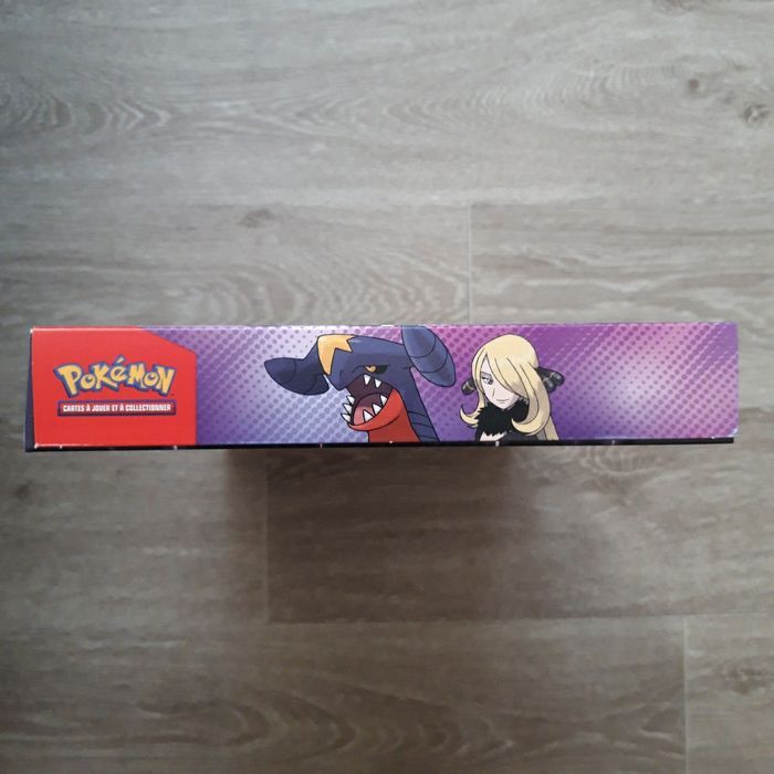 Coffret Pokémon Collection Premium Carchacrok EX de Cynthia NEUF - photo numéro 4