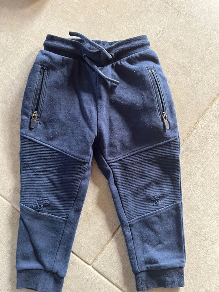 Lot bas jogging 2-3 ans - photo numéro 4