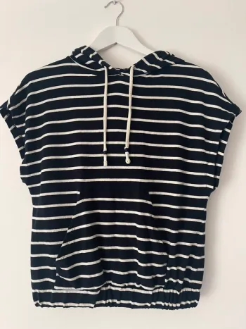 Sweat façon marinière manches courtes avec capuche et poche kangourou MNG (Mango) taille XS-S