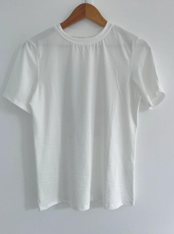 🌟 Tee shirt blanc motif Amor - photo numéro 3