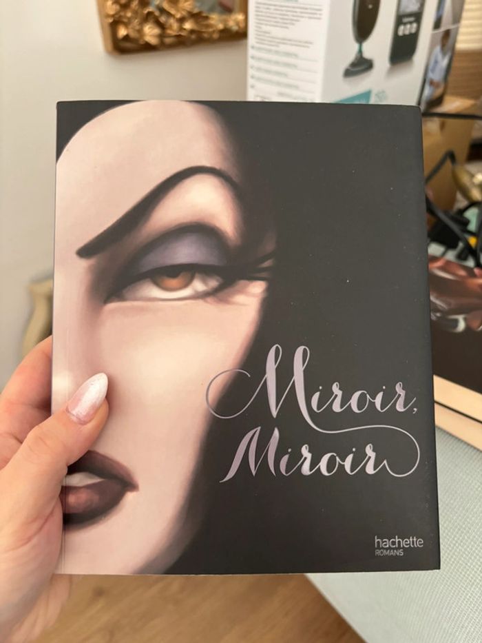 Miroir miroir Disney serena Valentino