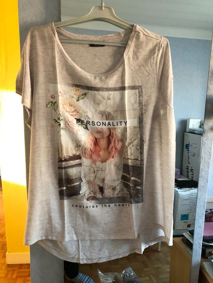Top beige - gris