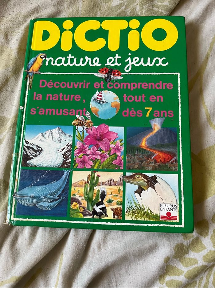 Livre. Dictio nature et jeux