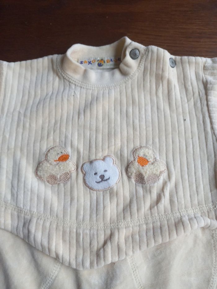 Pyjama 6mois en velour jaune - photo numéro 2