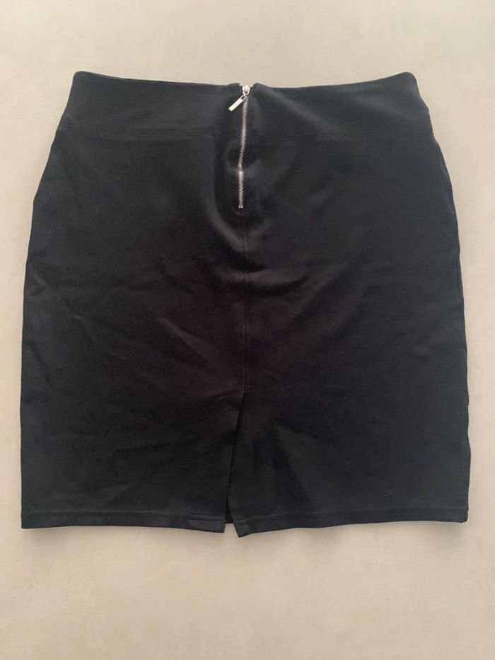 Jupe noire Promod taille 40 en parfait état - photo numéro 2