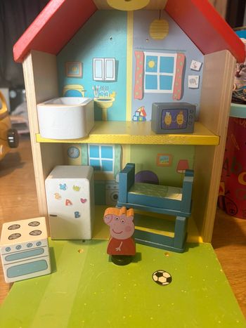 Maison en bois peppa pig