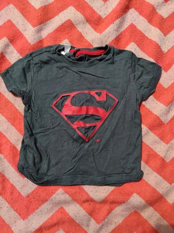 T-shirt noir Superman T.12 mois