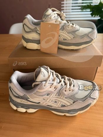 ASICS GEL-NYC Taille 41.5