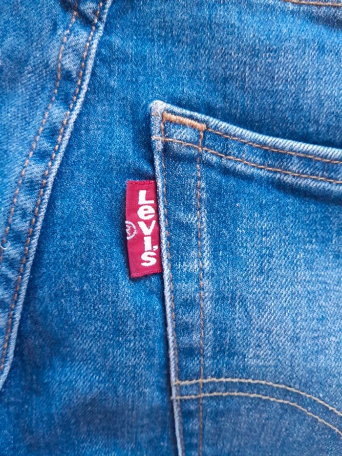Jean Levi's 502 hi-ball 28/×32 en très bon état - photo numéro 4