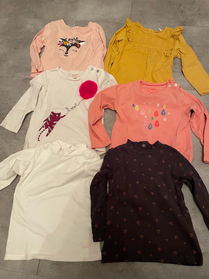 Lot tee shirts