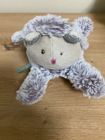 Doudou peluche chat Miaou les pachats allongee Moulin roty