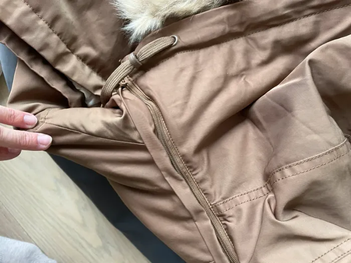 Parka Esprit S neuve - photo numéro 5