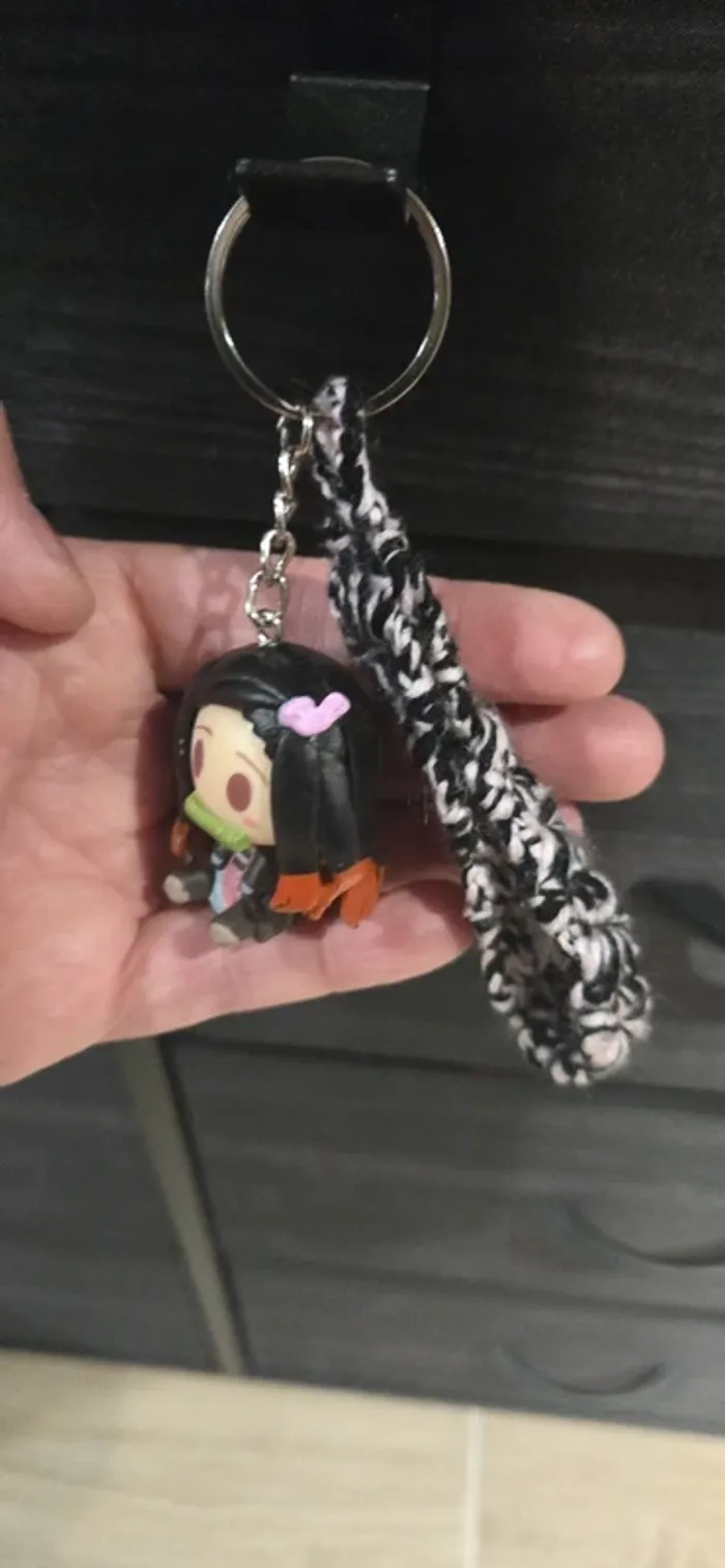 Porte clef Nezuko Kamado neuf - photo numéro 4
