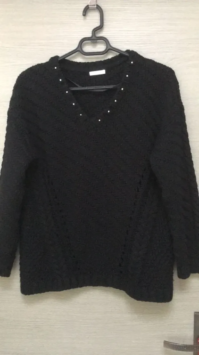 Pull noir
