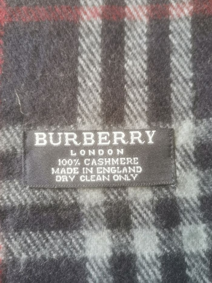 Écharpe Burberry bleu en cachemire - photo numéro 2