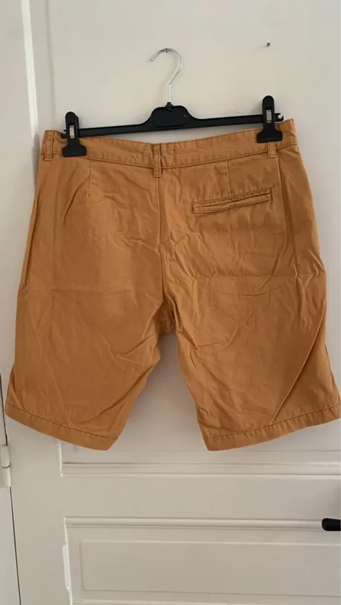 Short moutarde - photo numéro 2