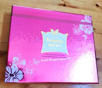 Set vernis à ongles "Konad"