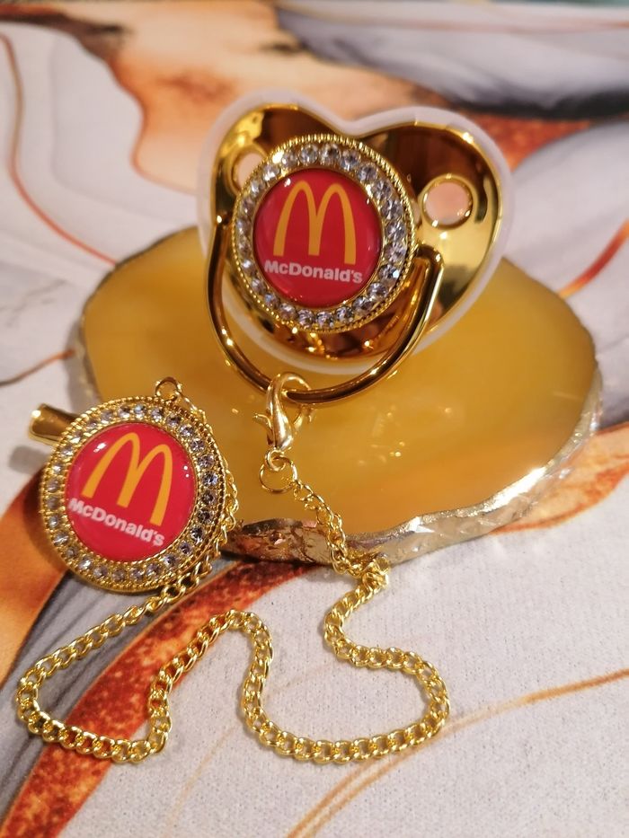 Tétine MC Donald's - photo numéro 2