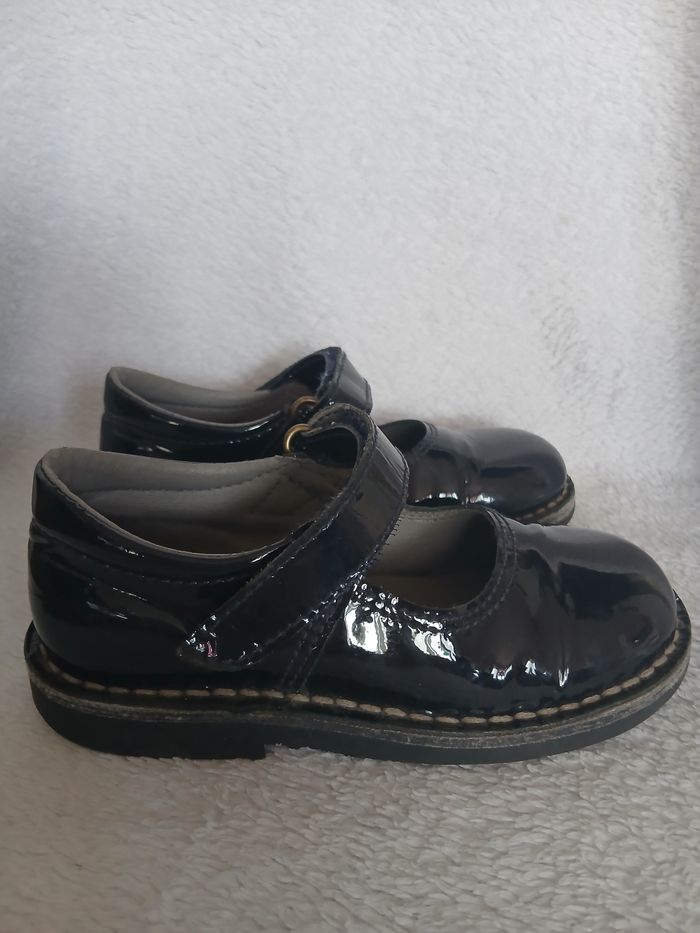 Ballerines noires verni pointure 25