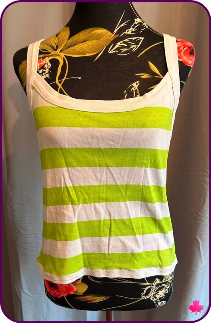 🌷débardeur blanc et vert 🌷