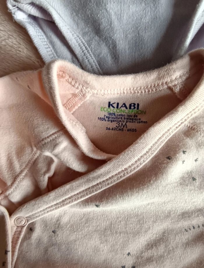 Lot bodies 3 mois - photo numéro 6