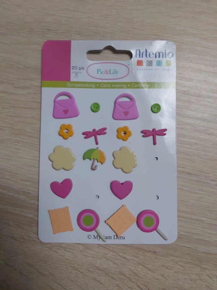 Attaches parisiennes