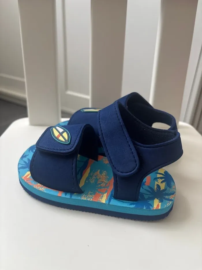 Sandales été T.25 - photo numéro 4