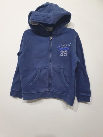 Veste zippé à capuche