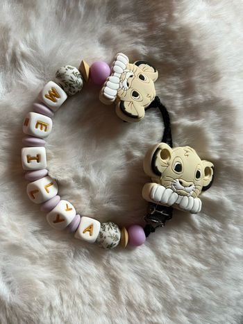 Attache tétine sympa