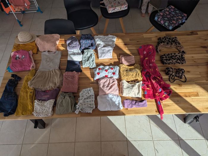 Lot de vêtements 24mois