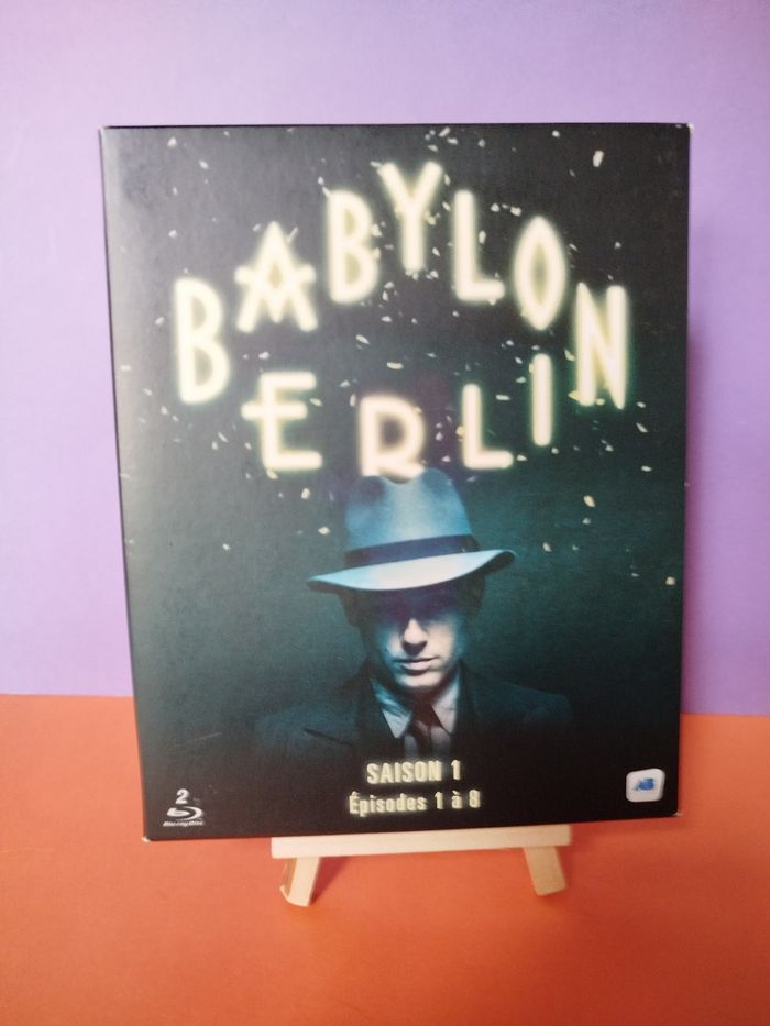 Babylon Berlin - Saison 1 et 2 - Blu-ray - photo numéro 2