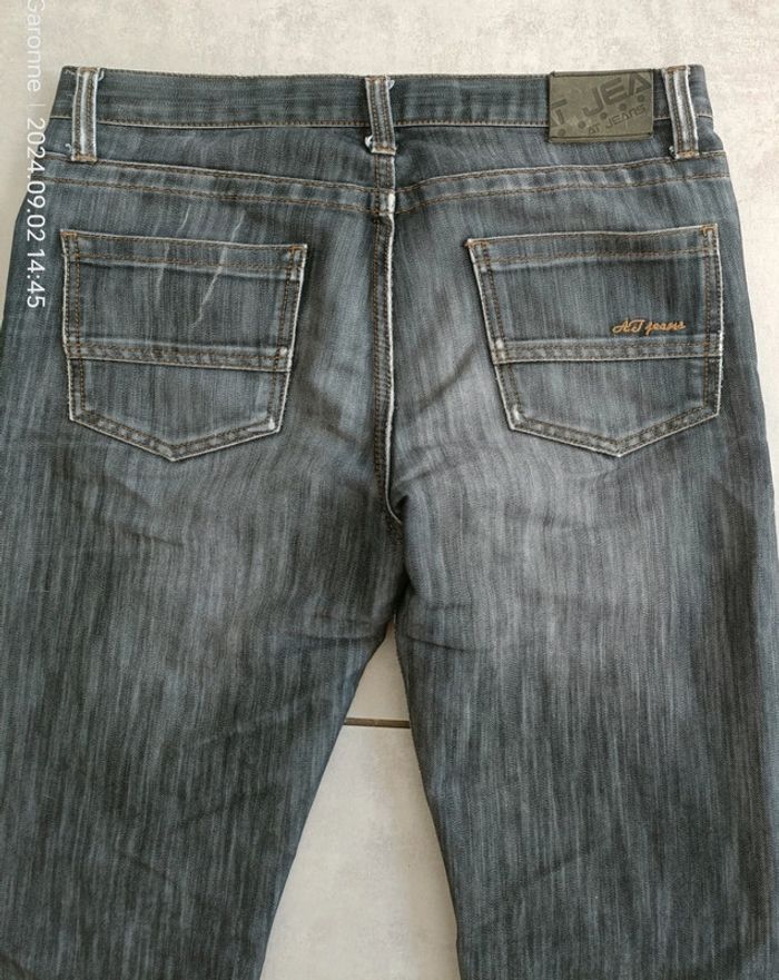 Jeans homme - photo numéro 3
