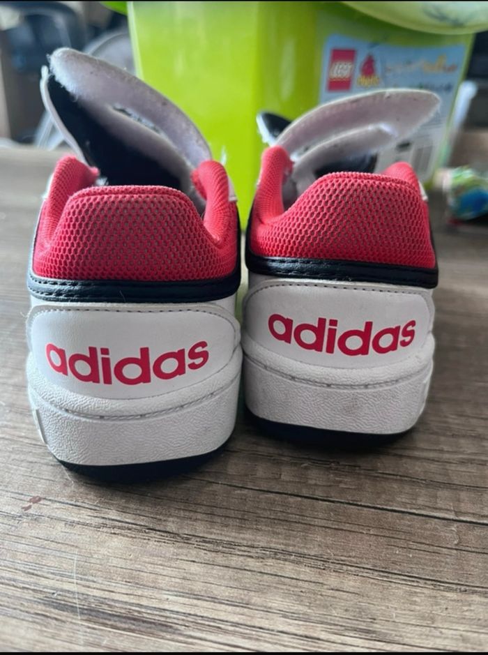 Basket adidas taille 25 - photo numéro 3