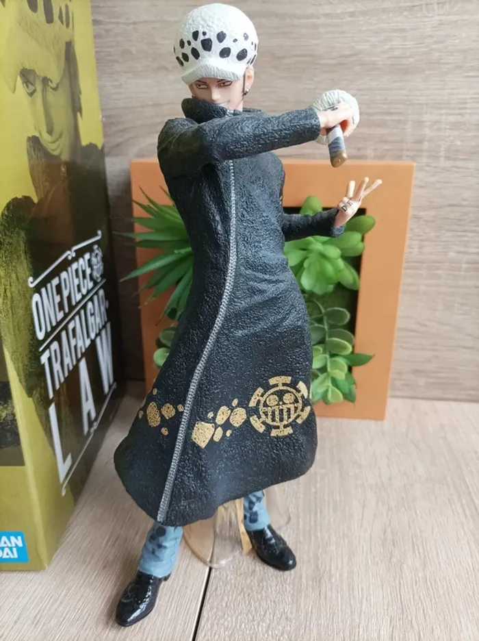 Figurine Trafalgar Law Bandai Ichiban Kuji Masterlise One Piece - photo numéro 2