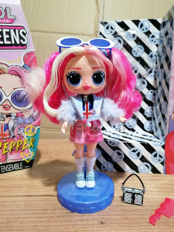 Poupée LOL surprise Tweens série 3 - photo numéro 2