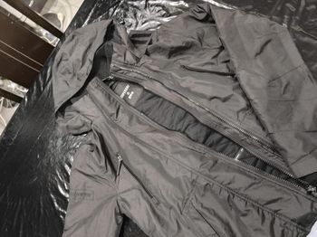 Veste superdry neuve