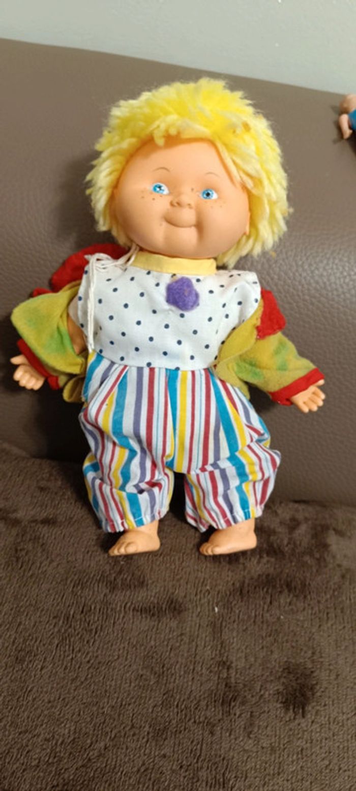 Poupée style cabbage patch cirque