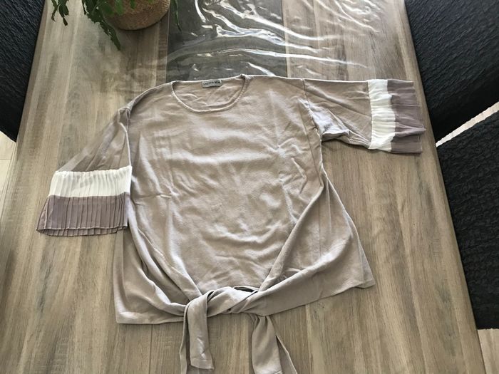 Haut beige taille 40/42 NEUF