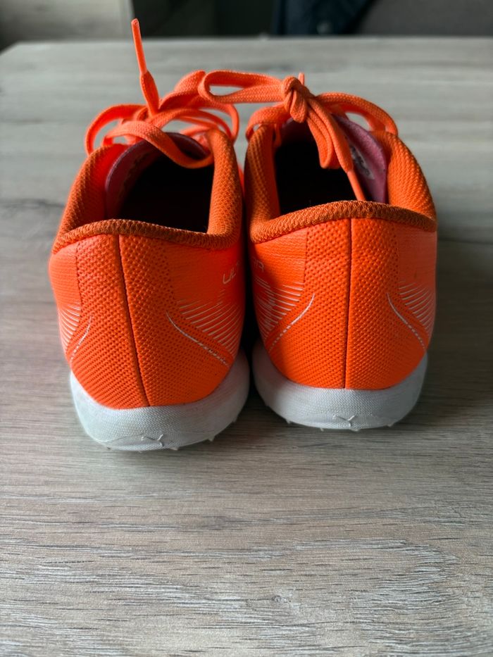 Stabiles baskets futsal foot Puma Ultra - photo numéro 4