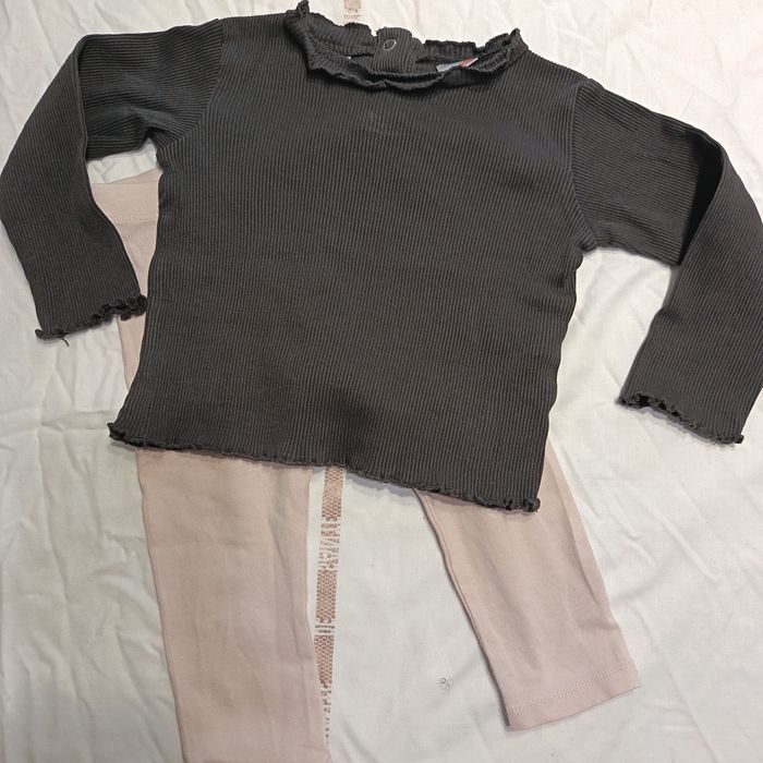 leggins + haut zara 18 mois réf 661 A1 - photo numéro 1