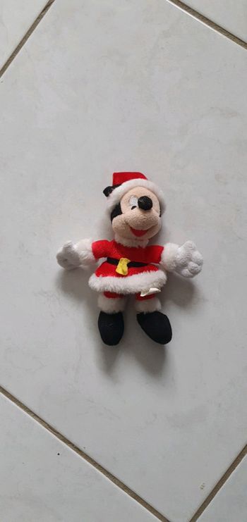 Petite peluche Mickey père Noël SS