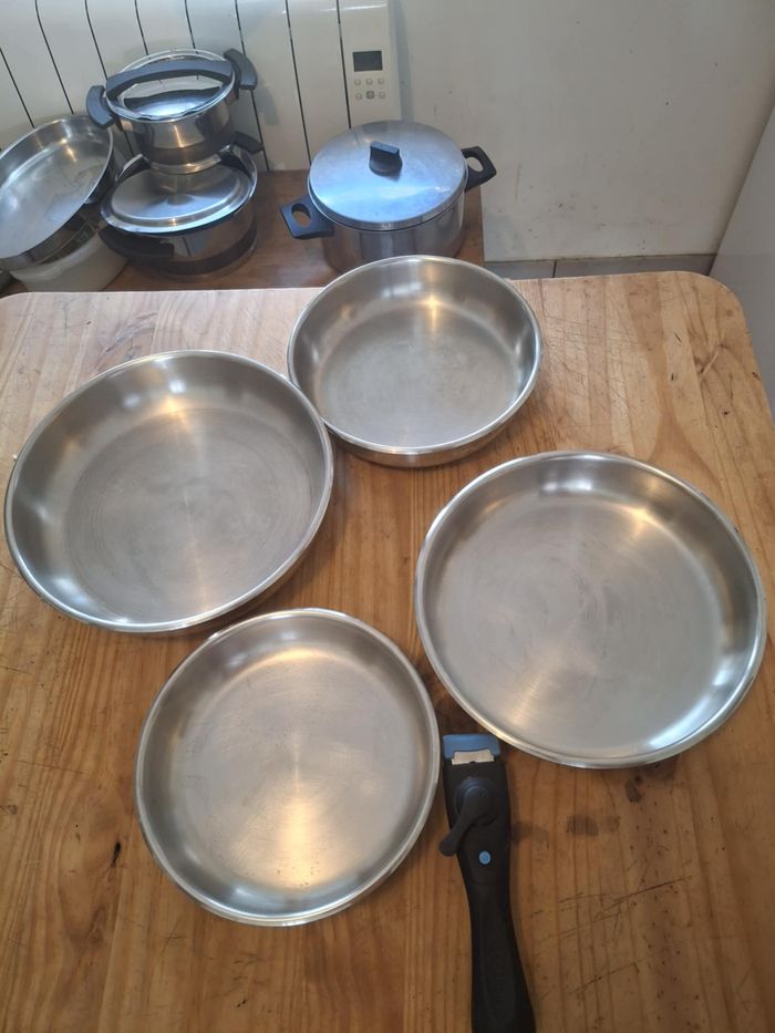 4 poêles en inox Arthur Martin tout feux dont induction - photo numéro 2