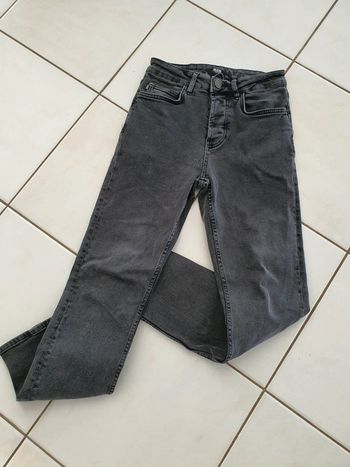 Jean BZB garçon XS taille 34 en très bon état