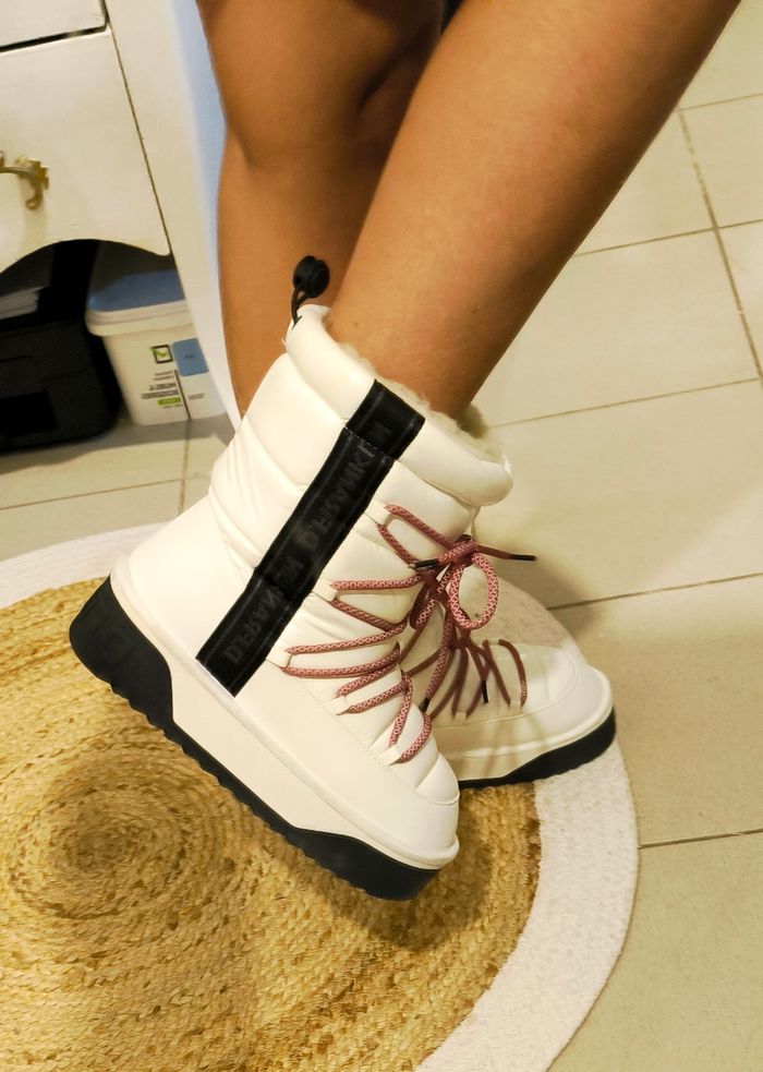 Boots D.Franklin