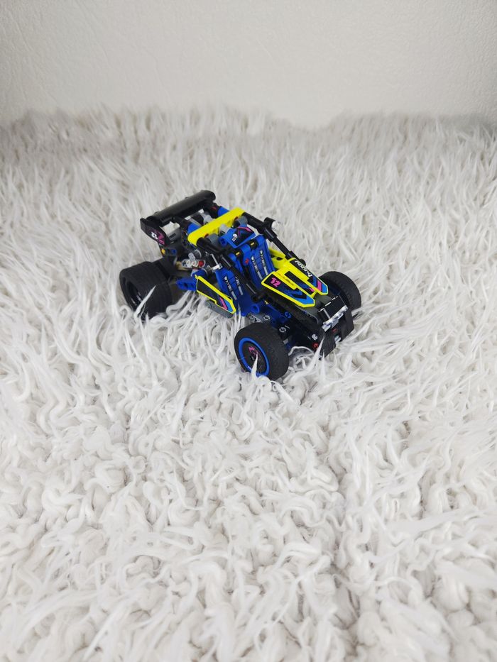 Le buggy tout terrain de courses Lego n ° 42164 🎅