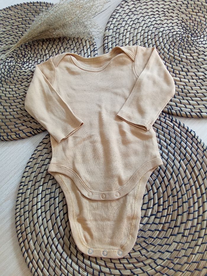 Lot 3 bodies manches longues thème savane Gemo taille 3 mois - photo numéro 3