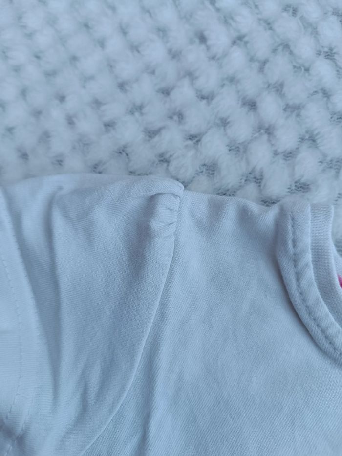 🔸 T-shirt Blanc Éléphant – Primark 12 Mois 🔸 - photo numéro 2