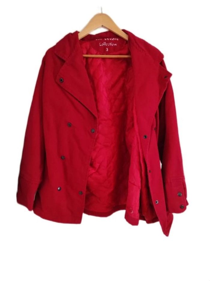 Manteau rouge