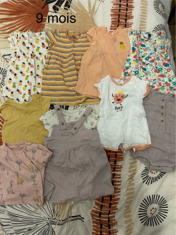 Lot vêtements taille 9 mois - photo numéro 2