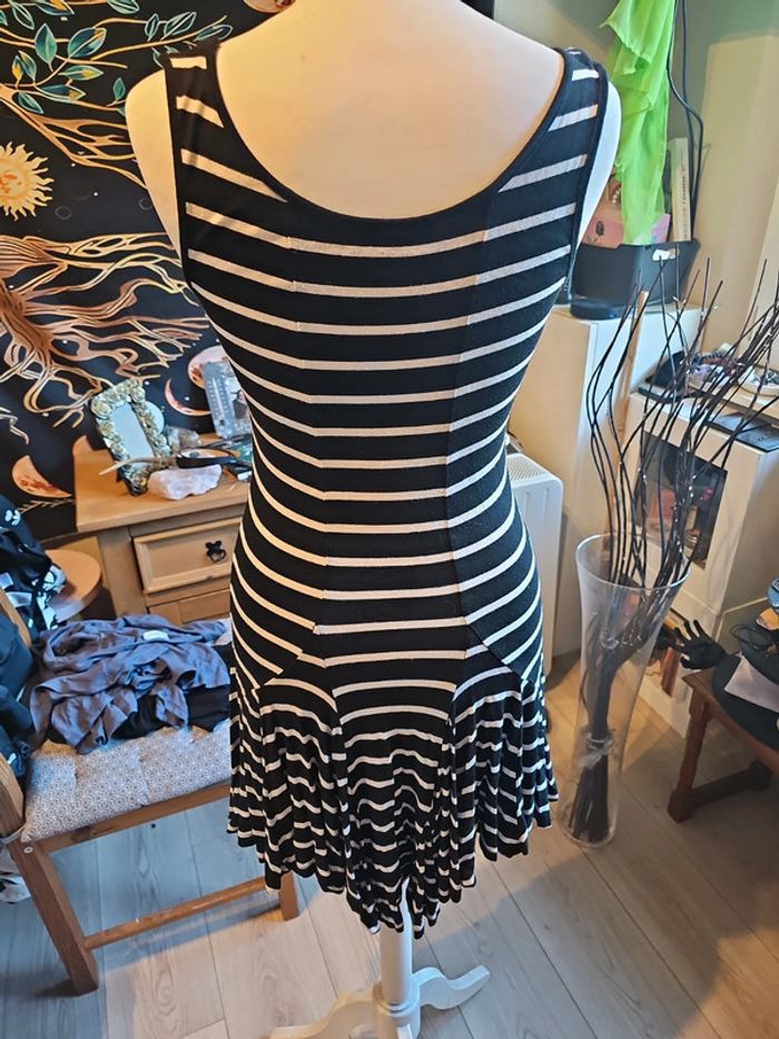 Robe asymétrique rayée - photo numéro 2